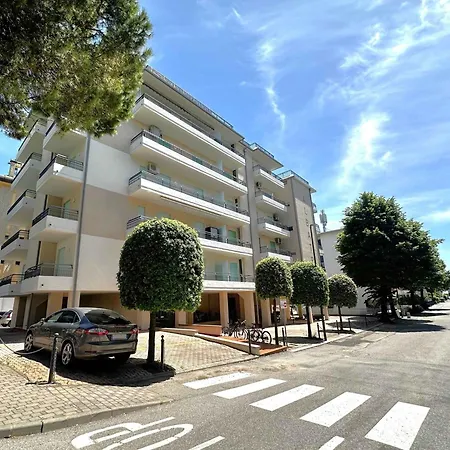 In 42839 Apartment *
